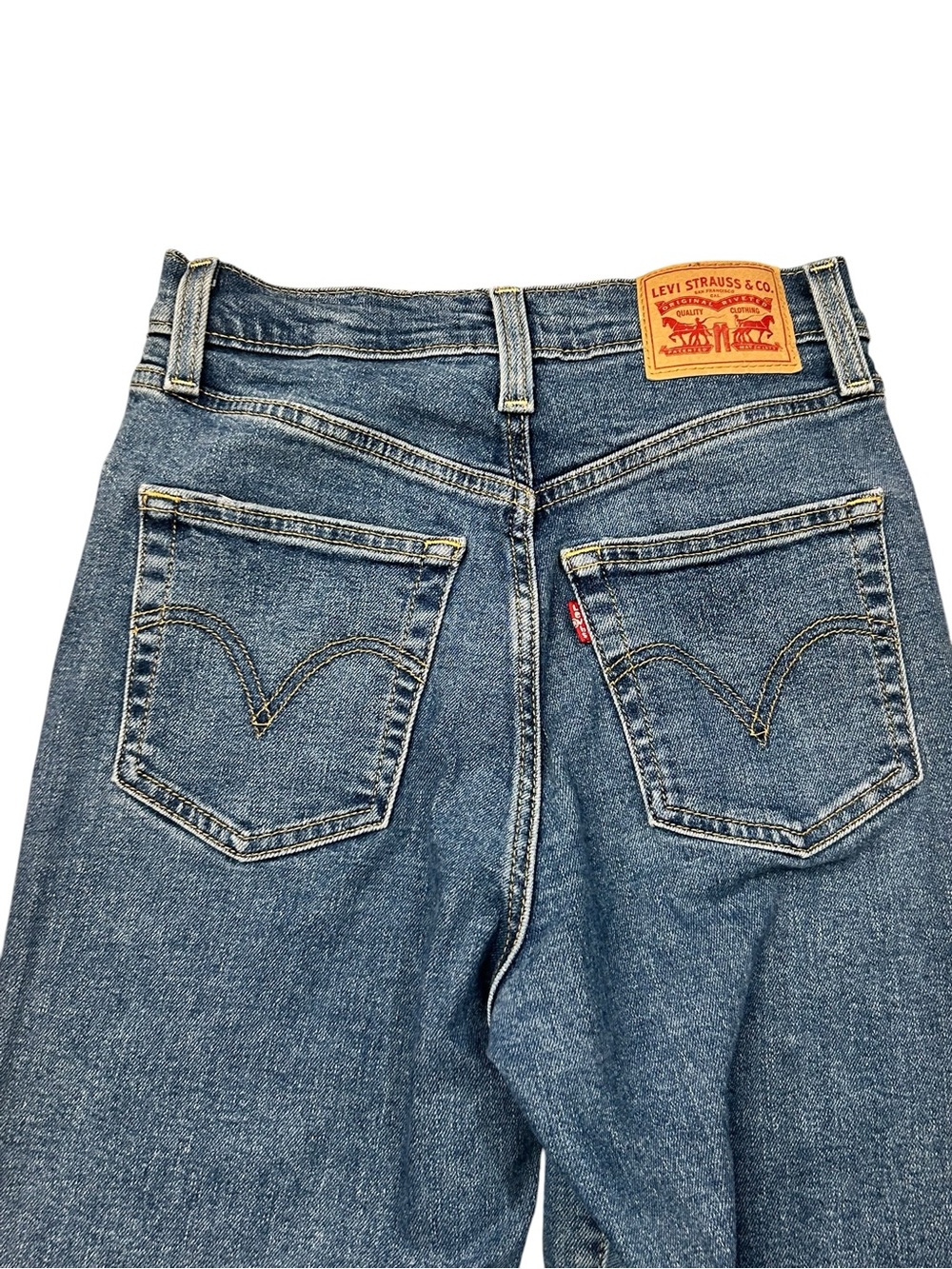 Levi’s Ribcage Boot Cut Button Fly Jeans 26/33 Women’s Denim Casual Retro - Picture 9 of 13